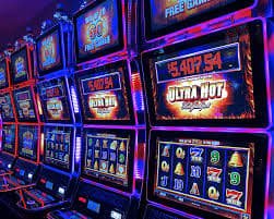 Bàn Live Casino với dealer chuyên nghiệp tại 13win com